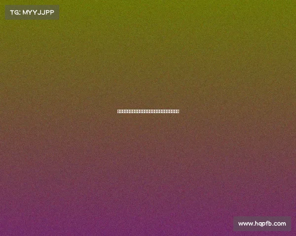 莱万大赞韩式炸鸡费尔明称饮品为亮点两人享受美食时刻